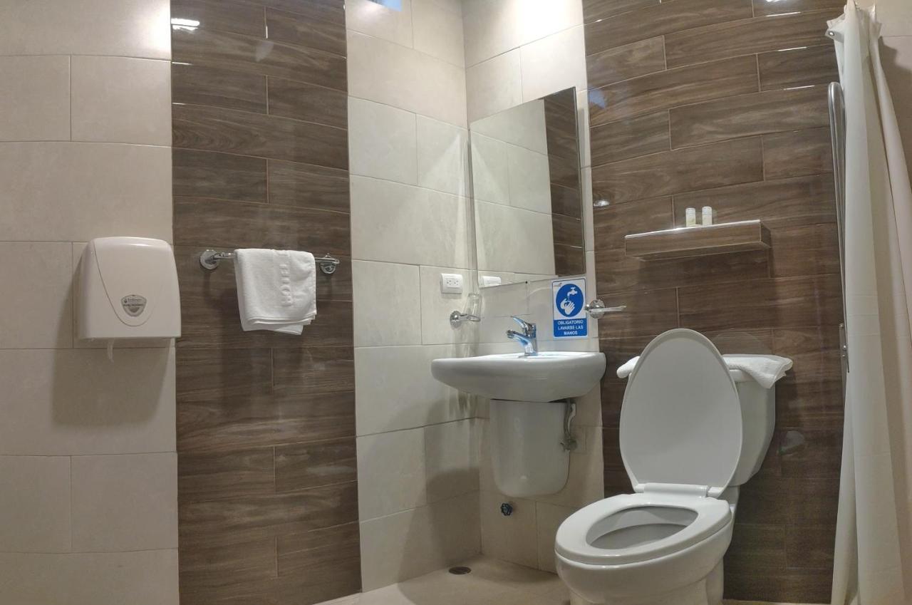 Hotel Cayapas אסמרלדס מראה חיצוני תמונה